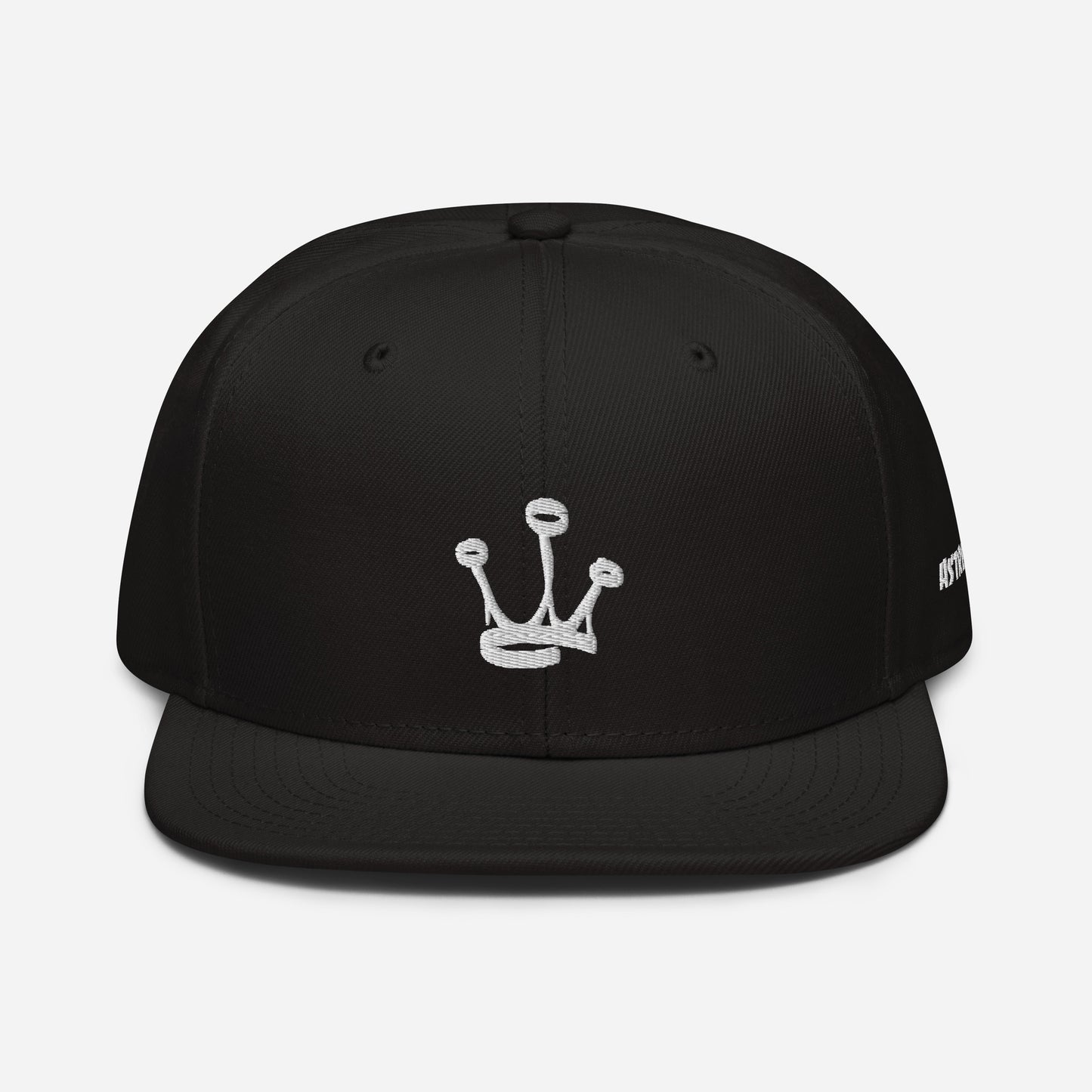 Snapback - Classic Collection Exprime-te com Originalidade e Estilo Na nossa marca, acreditamos que a moda deve refletir quem tu és. Estás farto de sentir que todas as marcas são iguais e só querem vender? Nós também. Por isso, criámos o Snapback com Dupl