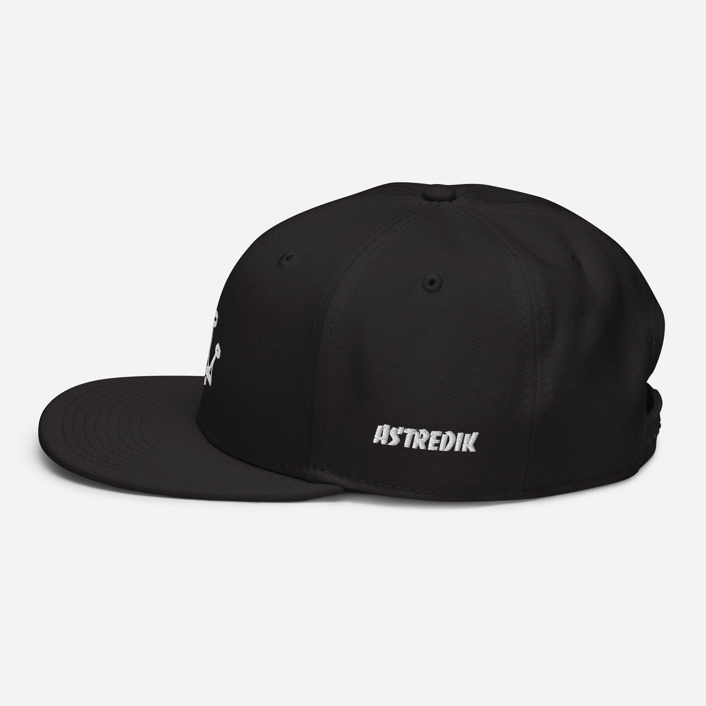 Snapback - Classic Collection Exprime-te com Originalidade e Estilo Na nossa marca, acreditamos que a moda deve refletir quem tu és. Estás farto de sentir que todas as marcas são iguais e só querem vender? Nós também. Por isso, criámos o Snapback com Dupl