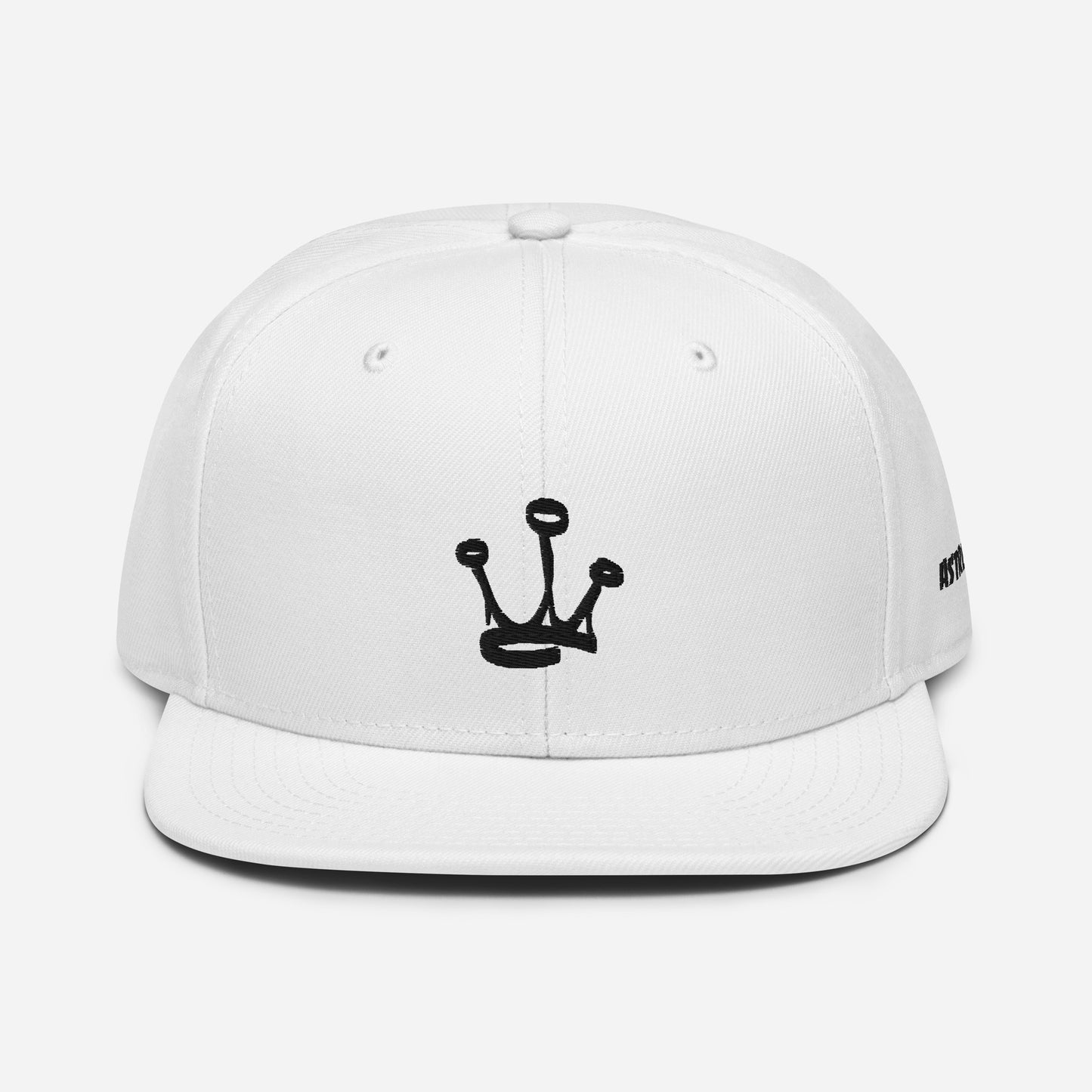 Snapback - Classic Collection Exprime-te com Originalidade e Estilo Na nossa marca, acreditamos que a moda deve refletir quem tu és. Estás farto de sentir que todas as marcas são iguais e só querem vender? Nós também. Por isso, criámos o Snapback com Dupl